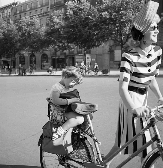 André Zucca en París: bicicletas, fotos y nazis.