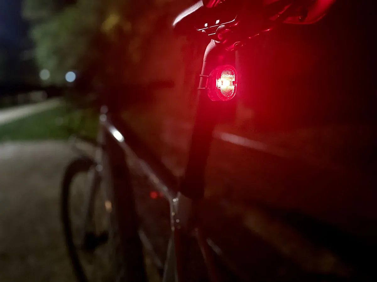 Pack de luces de bicicleta Sigma.