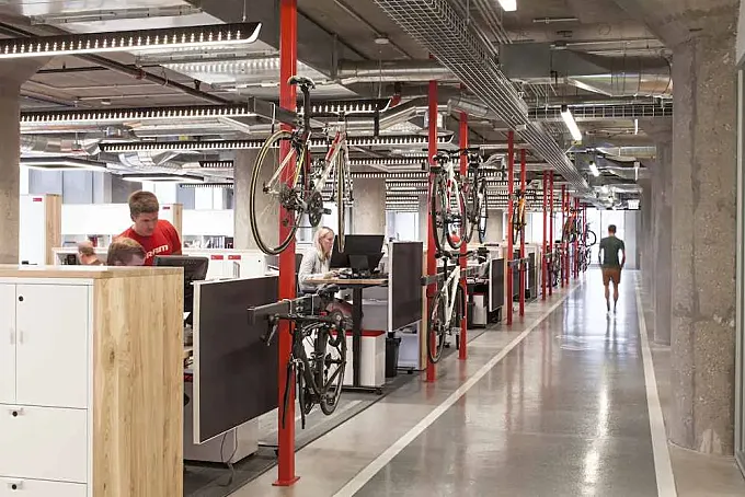 SRAM y la oficina perfecta para el ciclista
