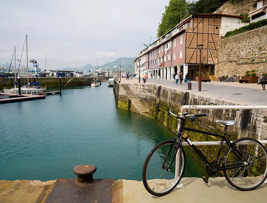 San Sebastián es una ciudad idónea para moverse en bicicleta.
