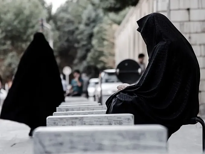Un fiscal iraní prohíbe a las mujeres ir en bicicleta