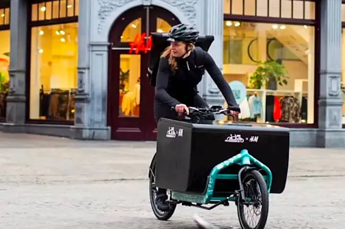 H&M repartirá su ropa en bicicletas de carga en los Países Bajos