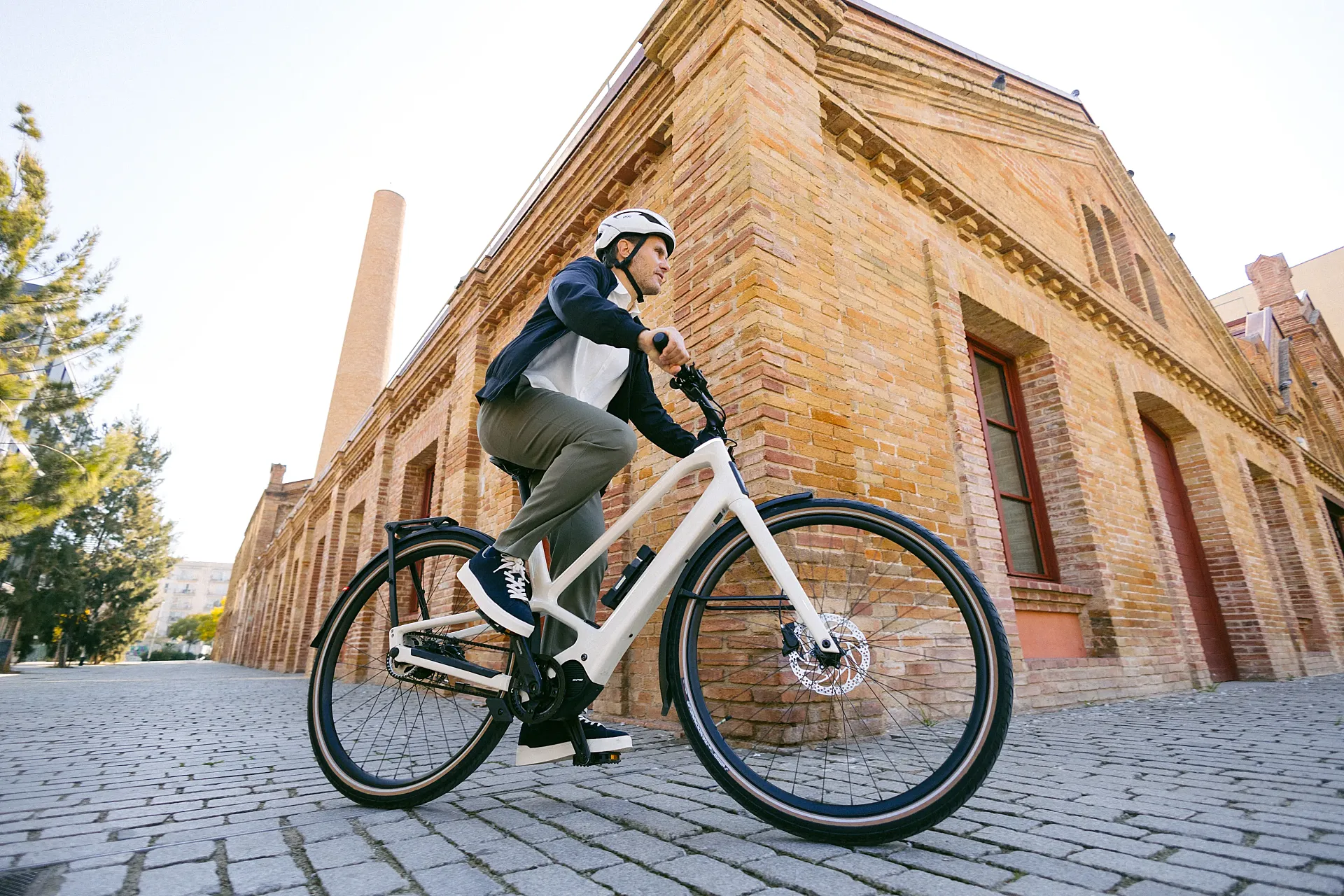 Sin duda, la Orbea Diem es una de las bicis más llamativas que hemos tenido ocasión de ver estos últimos meses.