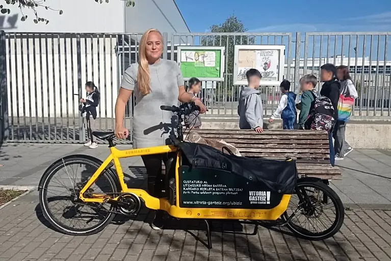 Vitoria-Gasteiz impulsa el préstamo gratuito de bicis de carga para familias