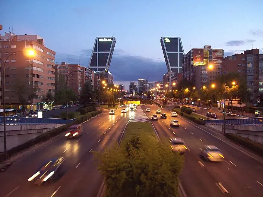 El Paseo de la Castellana, en Madrid (foto: Luis García, Flickr).