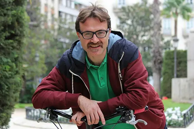Giuseppe Grezzi: “Los carriles bici no harían falta en un mundo ideal, pero no es el caso”