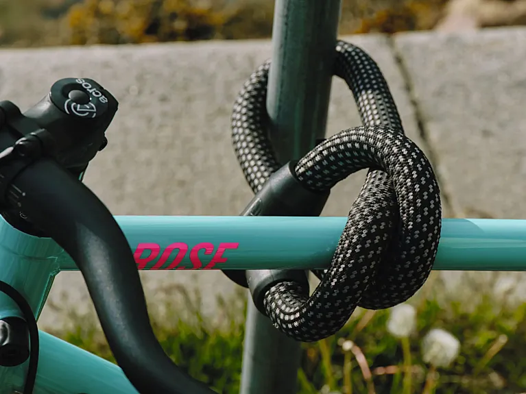 Prueba del candado ABUS YARNIT 4004K/140: estilo urbano
