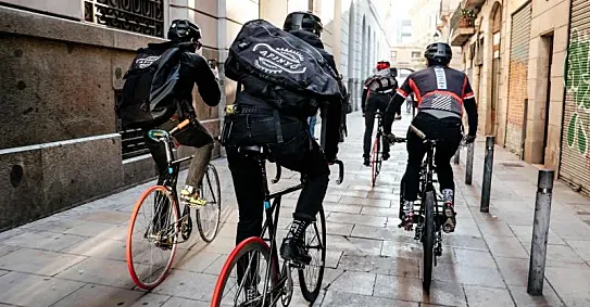 The Bike Alliance colabora con la empresa de bicimensajería "A Pinyó"