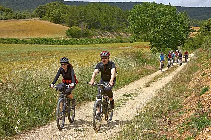 Camino Natural Vía Verde del Ferrocarril Vasco Navarro Javier Campos, Turismo de Navarra)