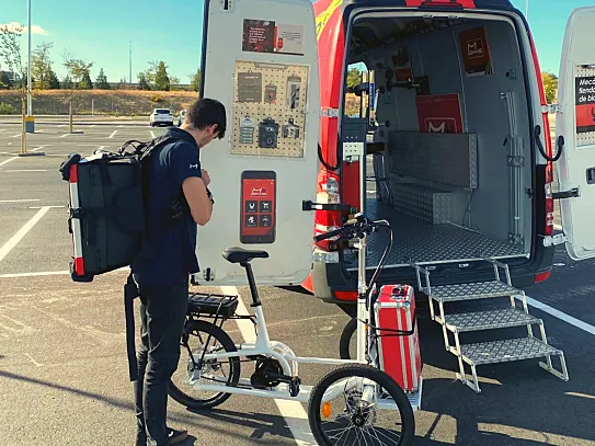 El servicio de MyBikeMobile ofrece asistencia mecánica y tienda de accesorios de bicis, que puede realizarse en bici, cargo bike o furgoneta.