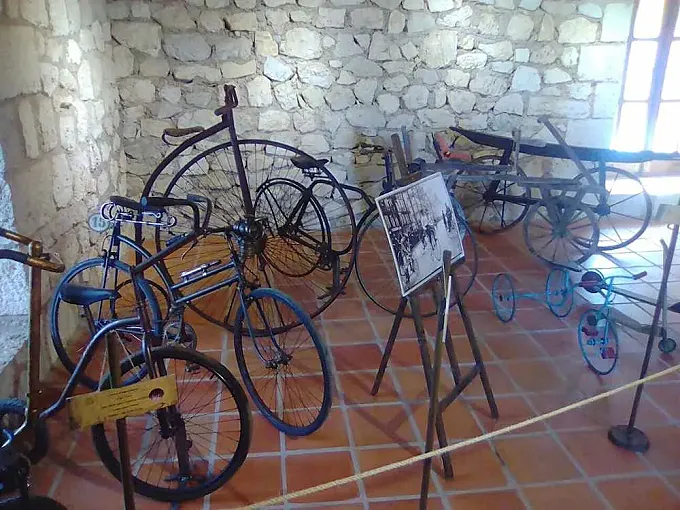 Nace en Guadalest, Alicante, el Museo de la Bicicleta