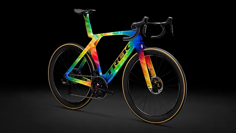 Trek presenta su nueva colección de colores ICON Tie Dye