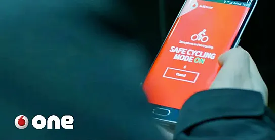 Smart Jacket, la chaqueta ciclista de Vodafone