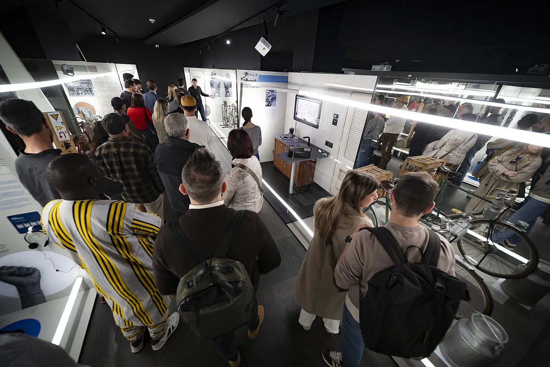 La exposición temporal "Un negoci sobre rodes" estará abierta hasta la primavera de 2027.