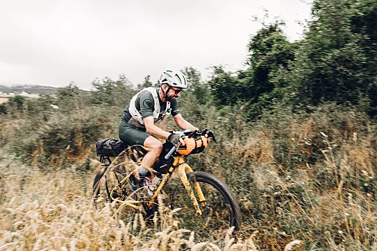 "Todo lo que piensas y haces te reafirma casi tanto como un paseo en bici" (Javier Bañón) (foto: @rodamundu)